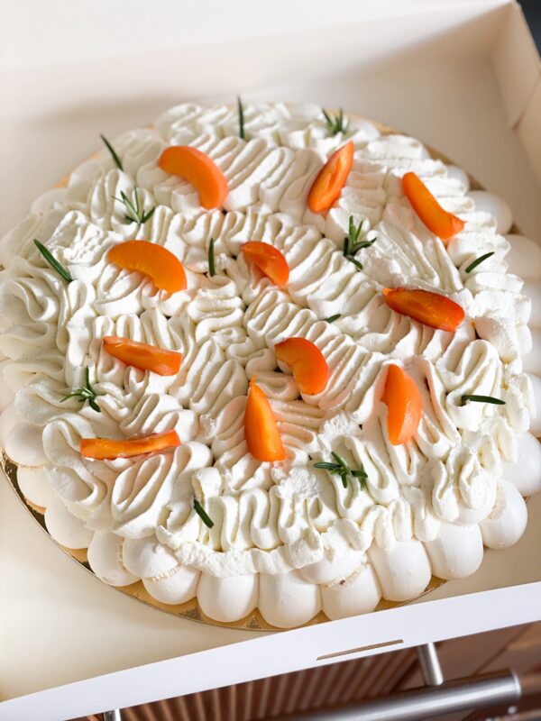 Pavlova pêche-abricot 8 pers